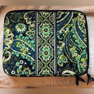 Vera Bradley Paisley 16” Laptop Case NWOT